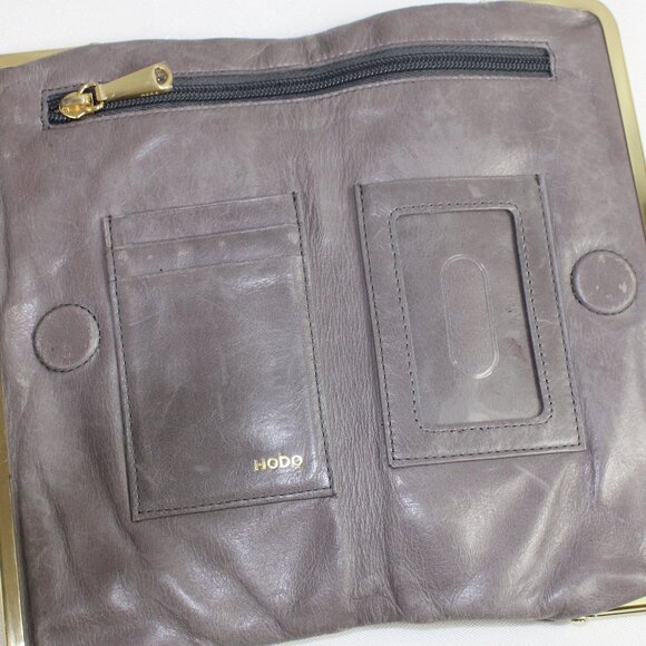 Hobo Candace Style Gray Leather Embossed Clutch Wallet - Picture 4 of 9
